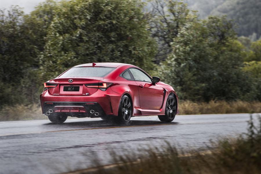  Lexus RC F 2019 года  (AU) (фото 6 из 20)